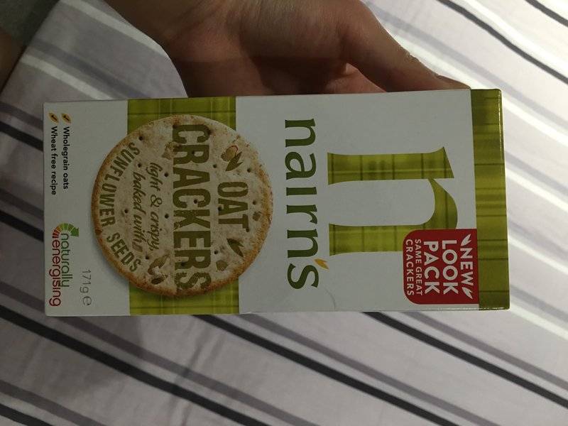 Nairn's nairns 杂粮饼干的热量是多少? Nairn's nairns 杂粮饼干的热量是多少?