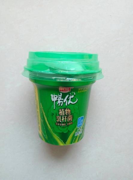 光明 畅优植物乳杆菌风味发酵乳优酪乳(芦荟味)的热量是多少? 光明 畅优植物乳杆菌风味发酵乳优酪乳(芦荟味)的热量是多少?