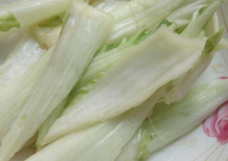 白菜梗的功效与作用及营养价值 白菜梗的功效与作用及营养价值